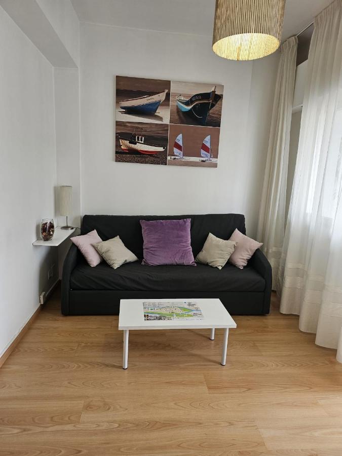 Meda Padron Apartment Bagian luar foto
