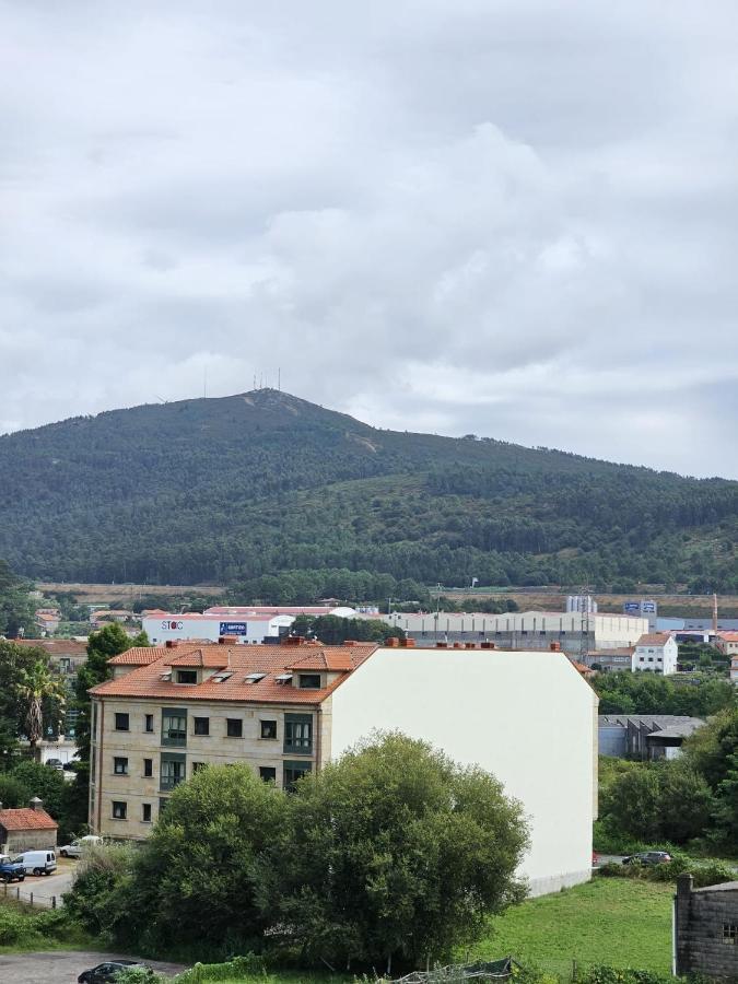 Meda Padron Apartment Bagian luar foto